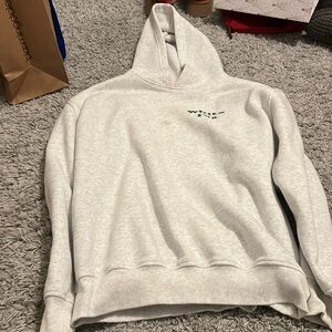 White fox hoodie🤍💚